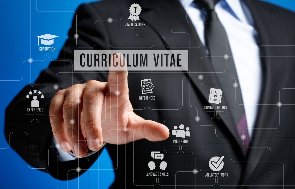 ¿Cómo diseñar una plantilla de currículum vitae en Canva?
