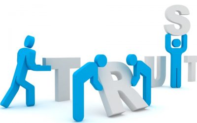 ¿Qué estrategias puedo utilizar para generar confianza en línea y atraer clientes?