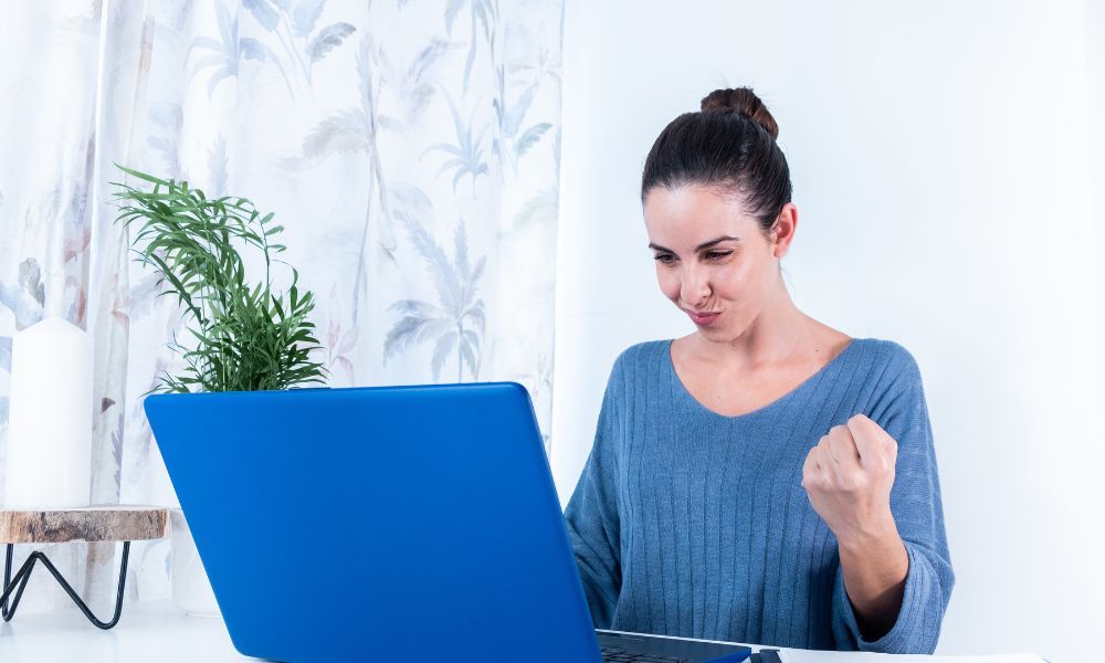 Convertirte en un tutor en línea: cómo ganar dinero enseñando lo que sabes