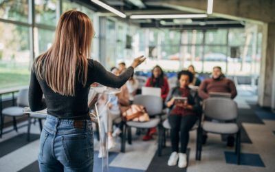 Cómo ganar dinero como coach de vida o negocio